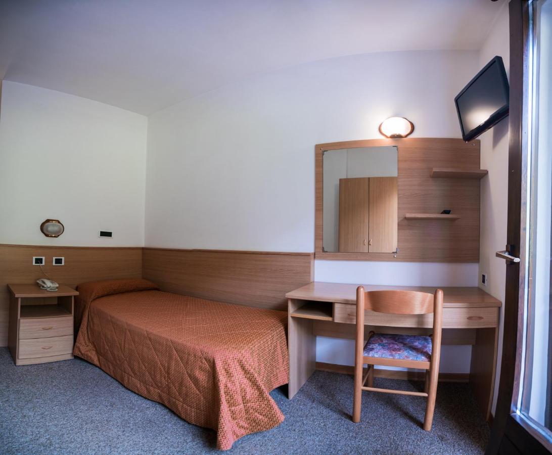 Hotel Rio Caderzone Luaran gambar