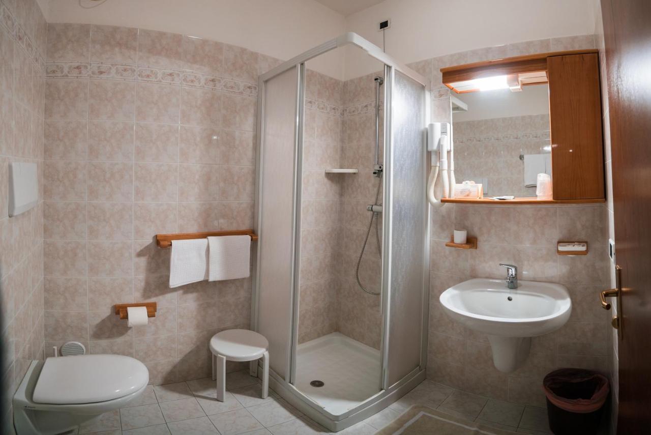 Hotel Rio Caderzone Luaran gambar