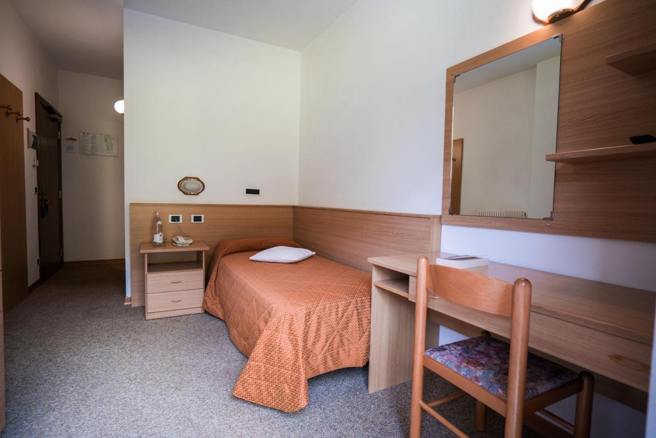 Hotel Rio Caderzone Luaran gambar