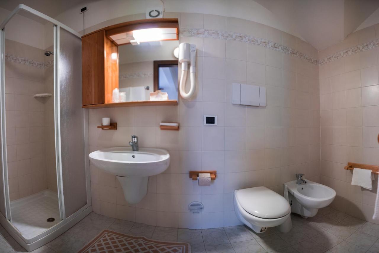 Hotel Rio Caderzone Luaran gambar