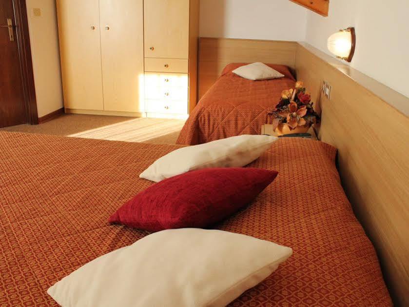 Hotel Rio Caderzone Luaran gambar